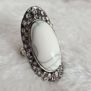 🆕️🤍 White Marbel Rings. Size 7, 8, 9